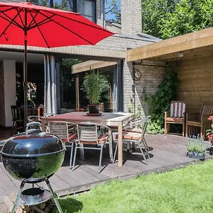 https://kustbrugge-tuin-infrarood-sauna-speelweide.hotelsghent.com